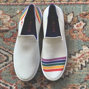 ROTHY’S Pride slip on white 8.5 EUC rainbow white sustainable